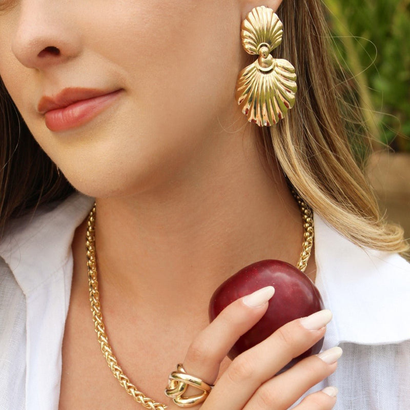 Brinco Kally Concha Folheado a Ouro 18k - Piuka