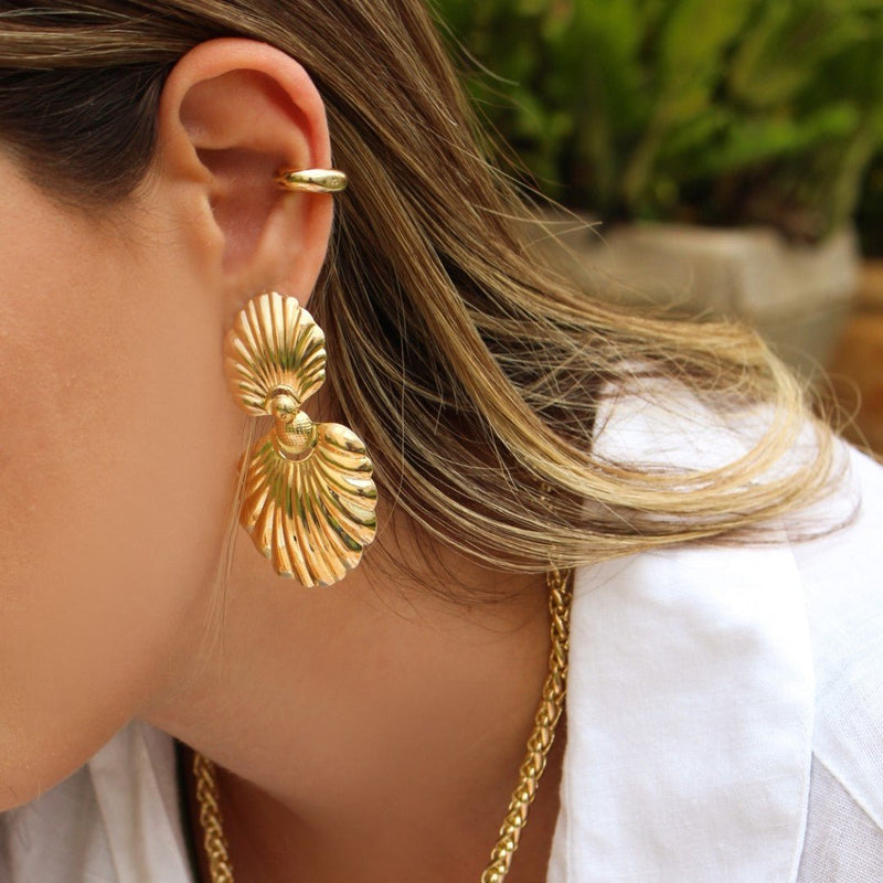 Brinco Kally Concha Folheado a Ouro 18k - Piuka