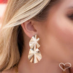 Brinco Maria Paula Texturizado Folheado a Ouro 18k - Piuka