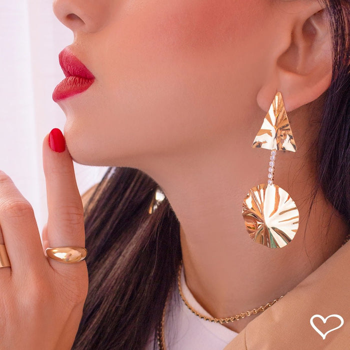 Brinco Texturizado Alexia Geométrico Zircônias Folheado a Ouro 18k