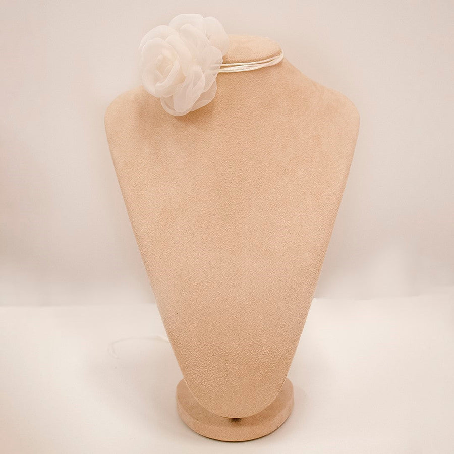 Choker Flor de Pescoço Voal Off White Piuka - Piuka
