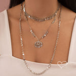 Choker Mini Medalhas Laika Folheada em Ródio Branco - Piuka