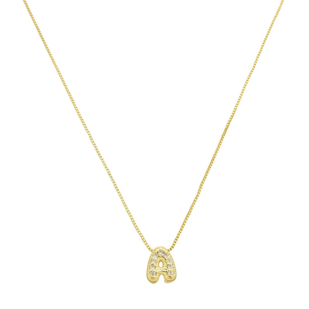 Colar com Mini Letra Inicial Zircônias Folheado a Ouro 18k - Piuka