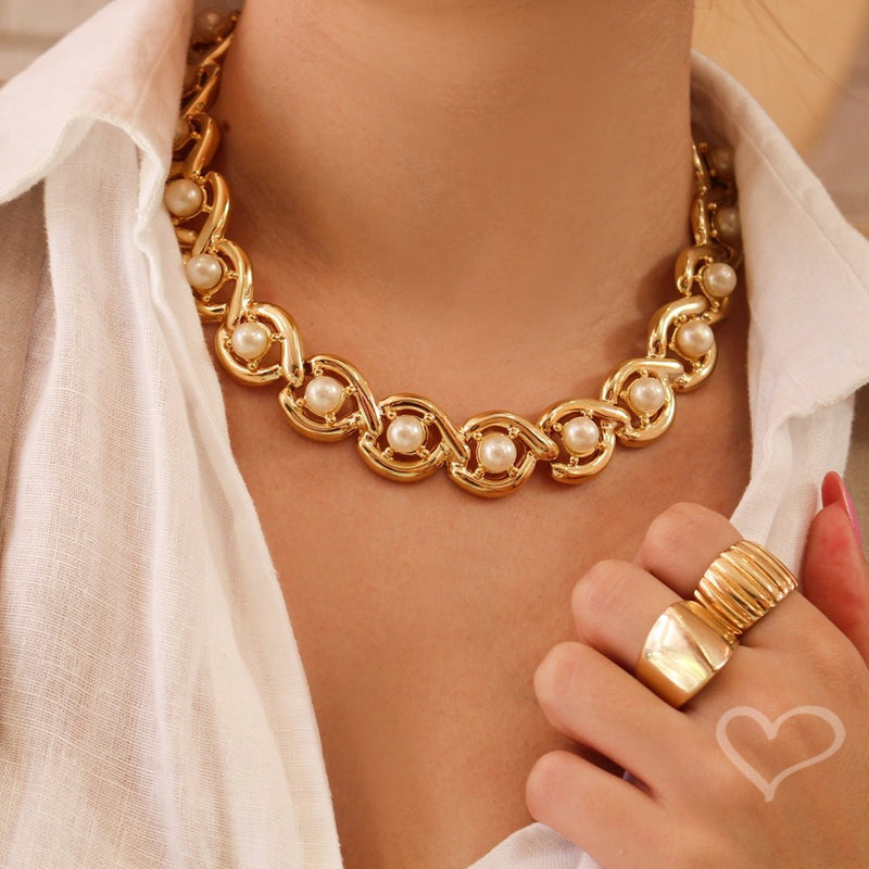 Colar Helena Elos e Pérolas Dourado - Piuka