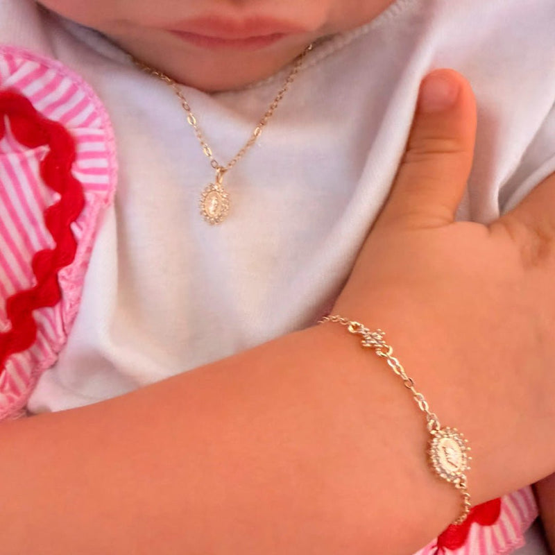 Colar Infantil Mini Medalha Nossa Senhora das Graças Zircônias Folheada a Ouro 18k - Piuka