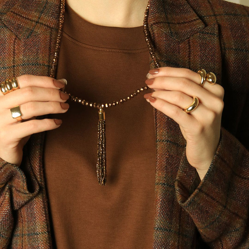 Colar Longo Kelly Cristais Marromtassel Folheado a Ouro 18k - Piuka
