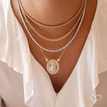 Colar Medalha Nossa Senhora Aparecida Zircônias Folheado a Ouro 18k - Piuka