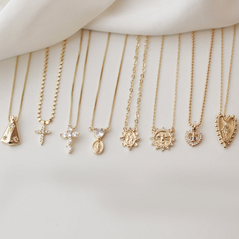 Colar Mini Medalha Nossa Senhora das Graças Coração Zircônia Folheado a Ouro 18k - Piuka