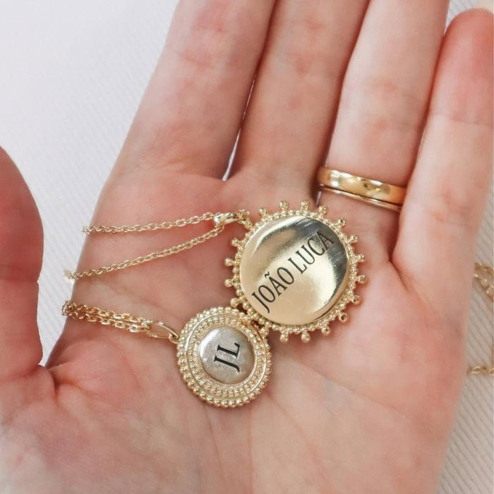 Colar Personalizado Nome Medalha Vintage Folheado a Ouro 18k