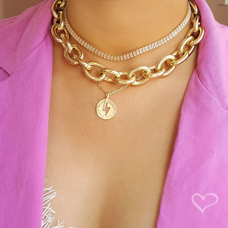 Colar Piuka Hera Medalha Brave Raio Zircônia Folheado a Ouro 18k - Piuka