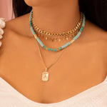 Colar Placa Vintage Letra Inicial a Zircônias Folheado a Ouro 18k - Piuka