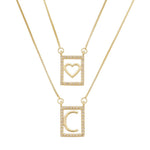 Escapulário Letra Inicial Coração Zircônias Folheado a Ouro 18k - Piuka