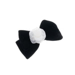 Laço de Cabelo Duplo Leticia Veludo Alemão Preto com Flor Removivel em Voal Off White - Piuka