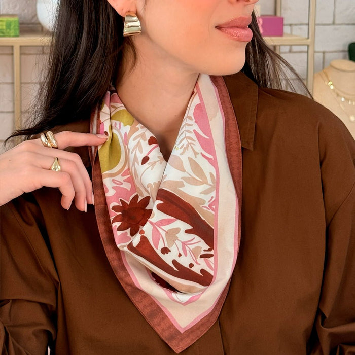 Lenço de Seda Charlotte Paisley Marrom