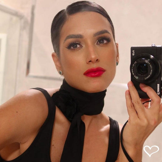 Maria Paula - Mix Flor de Pescoço Seda Preta - Piuka