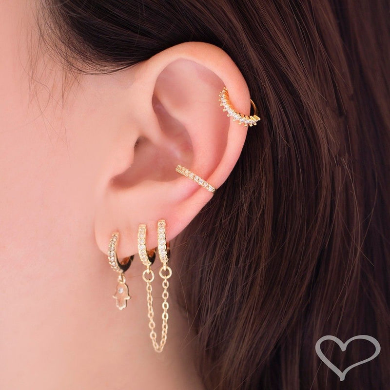Piercing de Furo Piuka Jenna Argola Torção 8mm Zircônias Dourado - Piuka