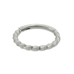 Piercing de Furo Piuka Naya Argola Segmento 8mm Prata - Piuka