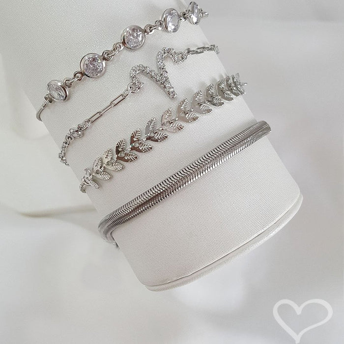 Pulseira Feminina Fernanda Malha Metal Fina Folheada em Ródio Branco